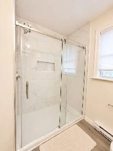 MainFloor 3 Bedroom Space | Private Laundry | Parking | Parkhill - Photo 13