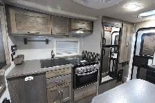 2027 Northern Lite 8-11 EX-LE TRUCK BED CAMPER - Photo 8