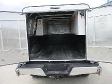 2019 Ford F-150 XLT 4WD Reg Cab 8' Box - Photo 9