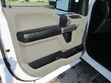 2019 Ford F-150 XLT 4WD Reg Cab 8' Box - Photo 12