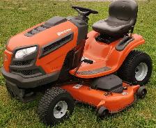 Husqvarna YTH24V54 Lawn tractor - Photo 2