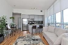 2 BDRM Den-65 Bremner Blvd. Toronto ON, M5J 0A7 - Photo 2
