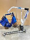 Hoyer lift fully electric with sling  and new battery  $1000 - Photo 2