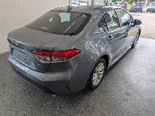 2024 Toyota Corolla LE - Photo 3