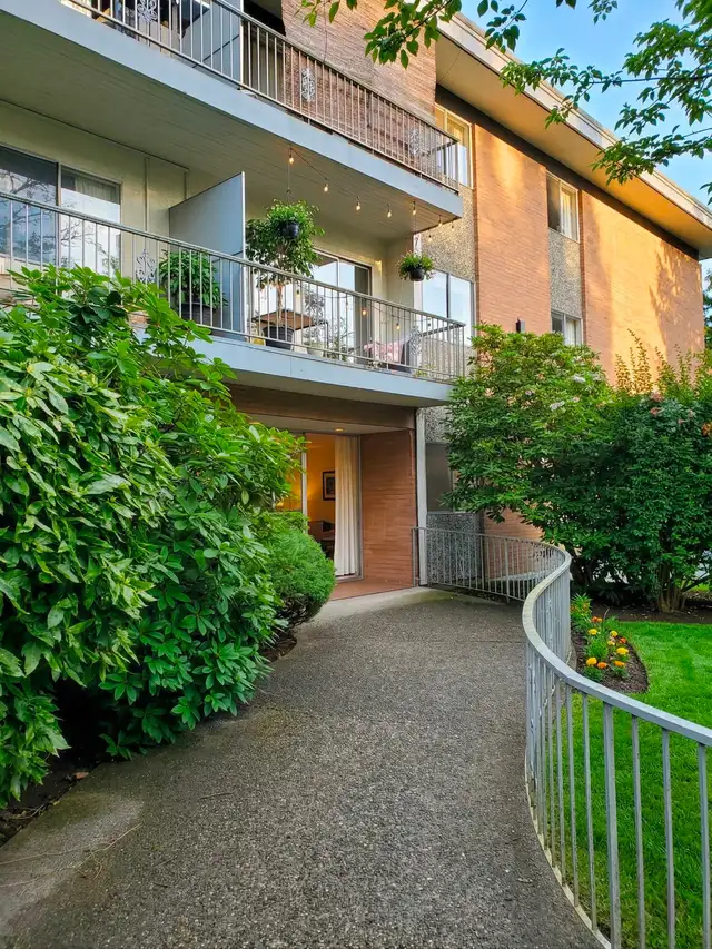 Large one bedroom one bathroom