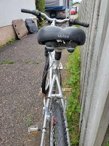 Raleigh Adult Mountain Bike for sale - Photo 3