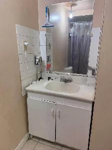2 Bedroom Basement Apartment - Photo 5