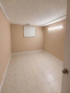 2 Bedroom Basement Apartment - Photo 6