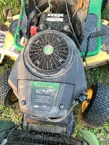 John Deere D170 Lawn Mower - Photo 5