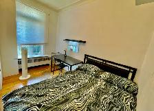 Now-furnished 3 Bedroom -metro cote vertu-family of 6 or 3 stude - Photo 4