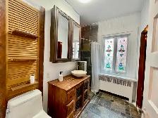 Now-furnished 3 Bedroom -metro cote vertu-family of 6 or 3 stude - Photo 10