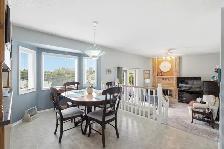 Beautifully maintained 1910sqft lakefront 2-storey home! - Photo 7