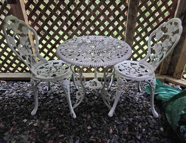 Table extérieure