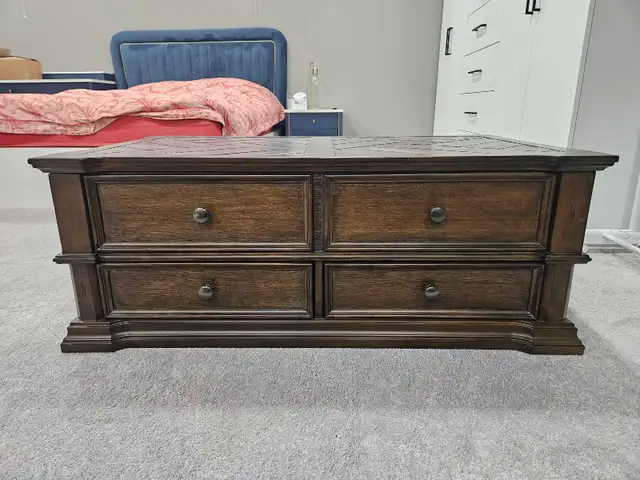 Leon's Harwood Coffee Table (New)