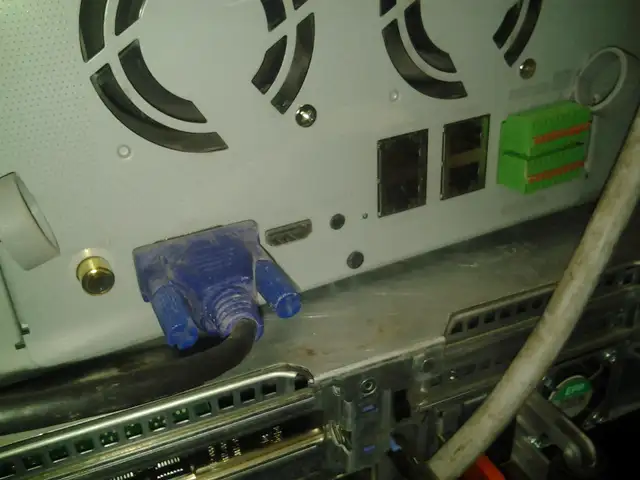 Samsung NVR 12x3.5 nas iscsi linux 4 x poe pc mac laptops projec