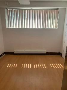 1 1/2 SAINT-LAURENT - CHAMBRE A LOUER / ROOM FOR RENT