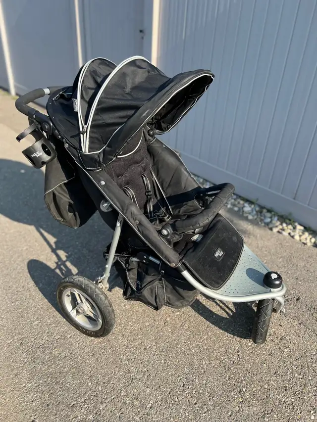 Valco 3 wheel baby jogging stroller