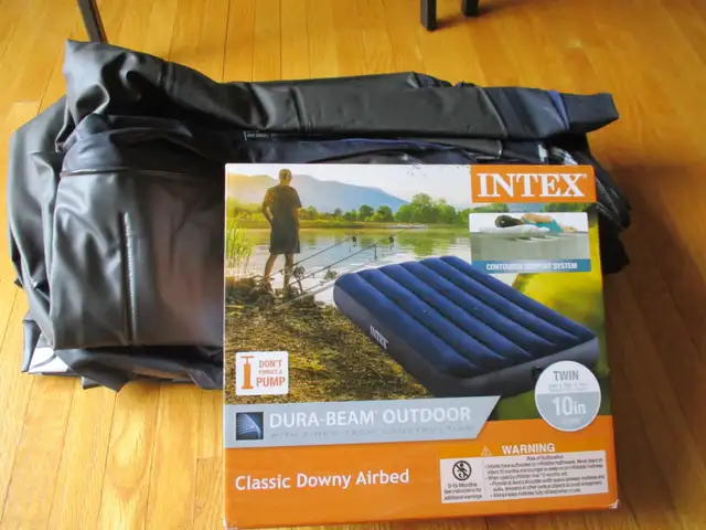 5 Airbeds (Intex)- Twin Size