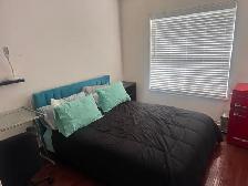 Premium Furnished Room – 2nd Floor Balcony & Ravine Lot! - Photo 8