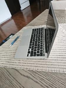MacBook Air 11'  refurbished - Photo 2