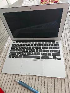 MacBook Air 11'  refurbished - Photo 3