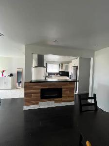 3-Bedroom, mainfloor of a house, Close to York University - Photo 8