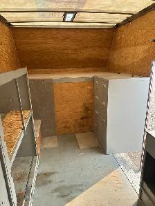 2013 Ford E450 - Photo 9