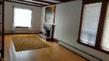 Spacious 3 Bedroom Available August 1st - Photo 7