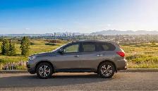 2018 Nissan Pathfinder SV - Photo 2