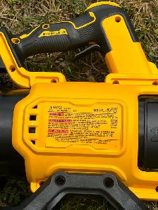 DEWALT 20V Cordless Leaf Blower - Photo 6
