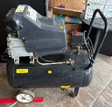 Max Air 12gal Air Compressor (Model: ba-3050-3pcnk )
