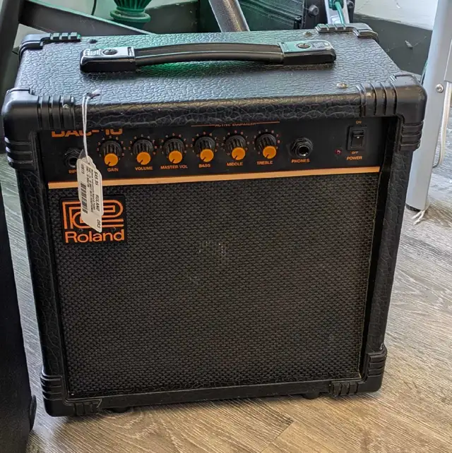 Rolland guitar amp 10 watt