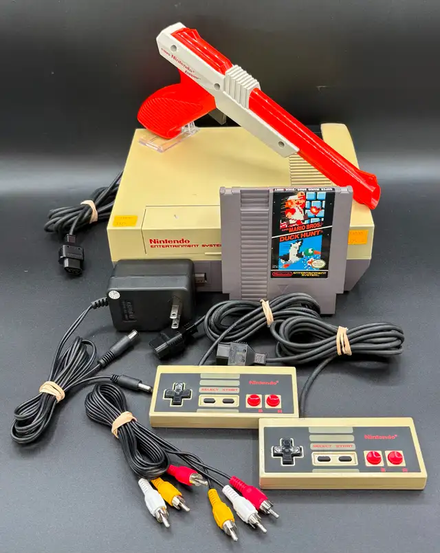 Nintendo Entertainment System - Duck Hunt Bundle ( See Desc. )