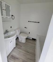 26 First St - 3 Bedroom Mini Home in HAMPTON - Photo 4