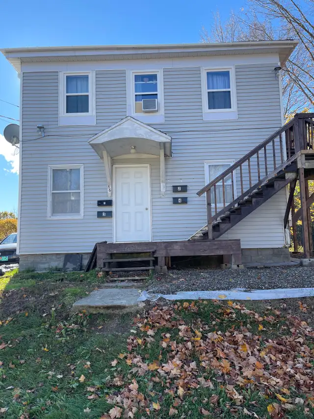 56 Church St #4 - ST STEPHEN 2Br - Newly Renovated, Parking, W/D
