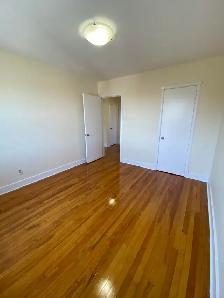 Renovated 2BR Flat - 11-13 Fenwood Unit 3 - Sept 1st - Heat Incl