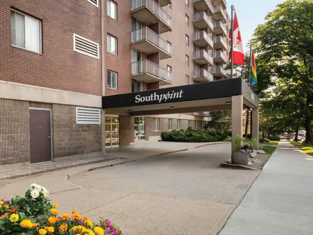 STUNNING 3 BEDROOM - DOWNTOWN HALIFAX