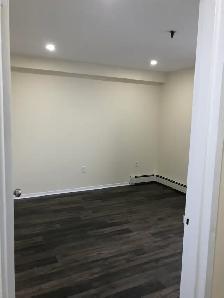 Waterfront 2BR - 249 Windmill Unit 201 - Oct 2nd - Heat/Wat/PK - Photo 5