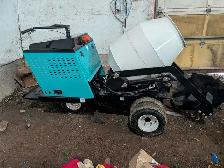 2026 SKLP MT800 Portable Concrete Mixer – Like New! - Photo 6