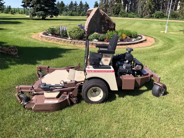 zero turn lawnmowers