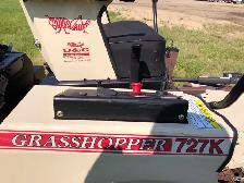 zero turn lawnmowers - Photo 2