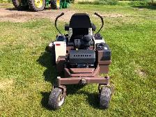 zero turn lawnmowers - Photo 5