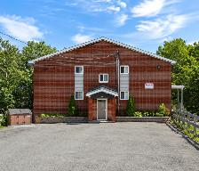 McFatridge  - Renovated 1 bedroom apartment available now