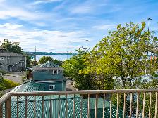 McFatridge  - Renovated 1 bedroom apartment available now - Photo 3