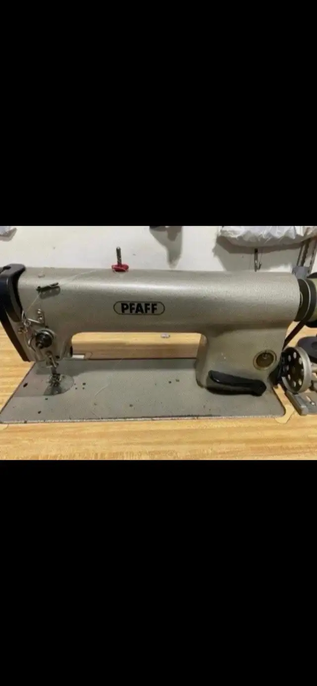 PFAFF Industrial Sewing Machine