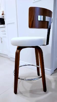 3 Bar Island Stools - Photo 3