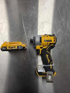 dewalt impact driver - Photo 2