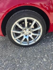 Selling a 2005 Mercedez Benz 350 SLK - Photo 10