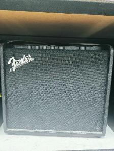 Amplificateur de guitare Fender