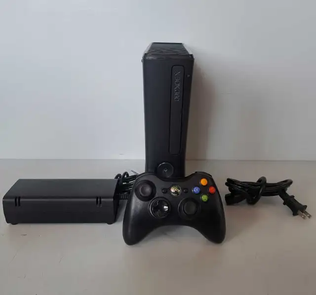 20GB Xbox 360 Slim (32812502)